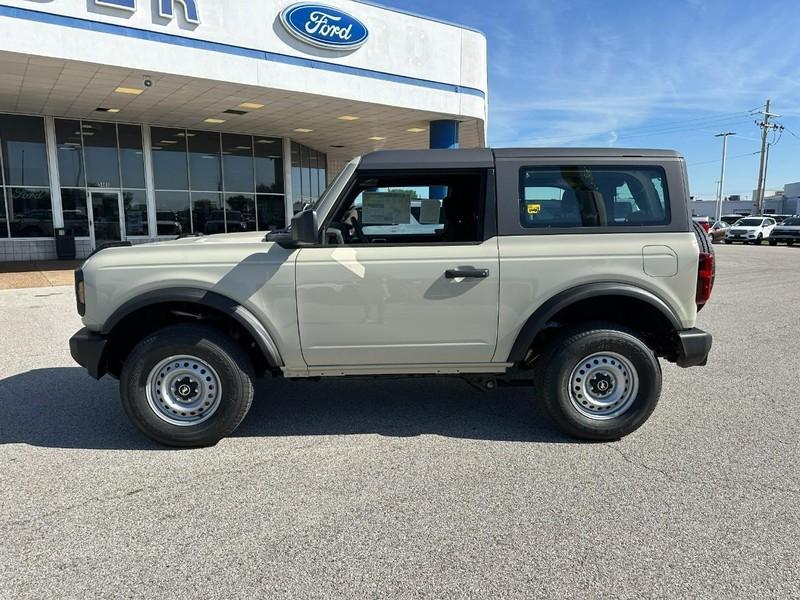 new 2025 Ford Bronco car, priced at $39,367