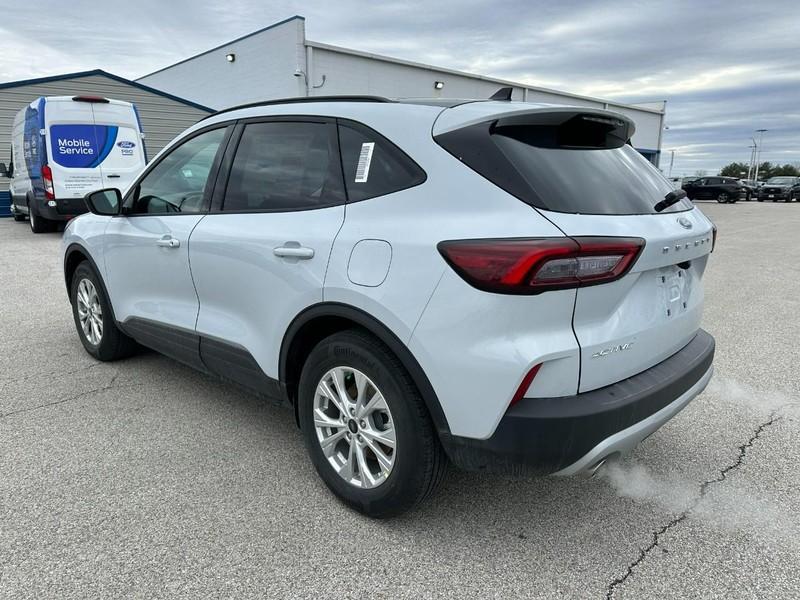 new 2025 Ford Escape car, priced at $28,771