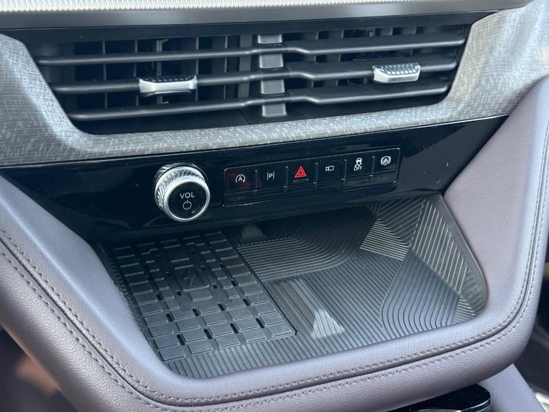 new 2025 Ford Explorer car, priced at $52,529