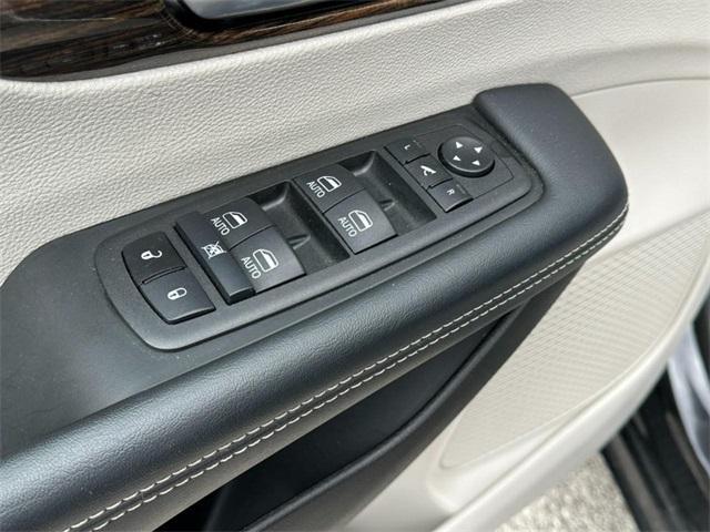 used 2023 Chrysler Pacifica car, priced at $30,000