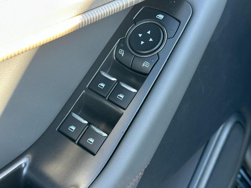 new 2025 Ford Explorer car, priced at $38,466