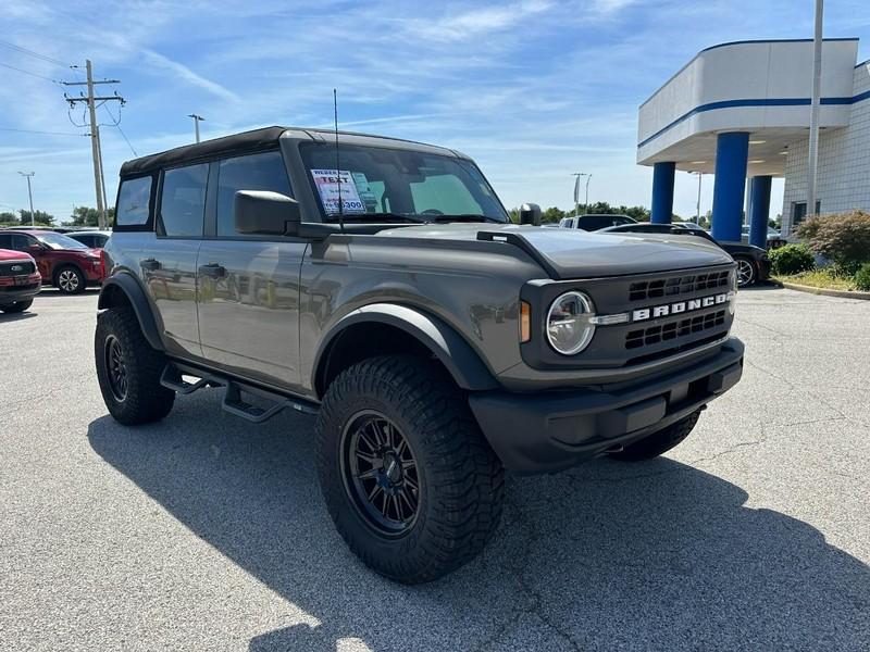 new 2025 Ford Bronco car, priced at $44,400