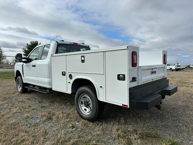 new 2024 Ford F-350 car, priced at $69,890