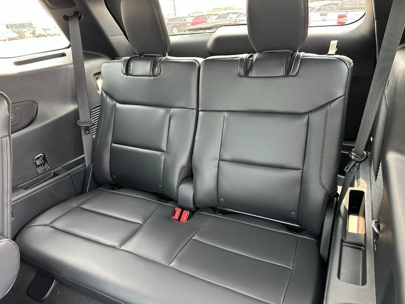 new 2025 Ford Explorer car, priced at $47,262