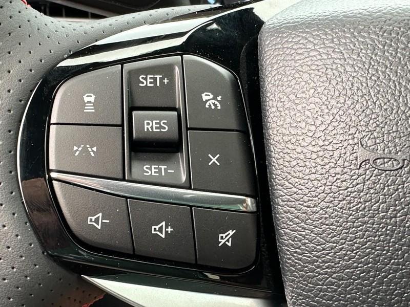new 2025 Ford Explorer car, priced at $47,262