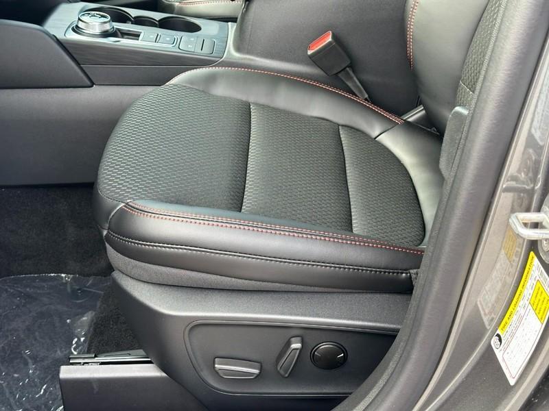 new 2025 Ford Escape car, priced at $25,656