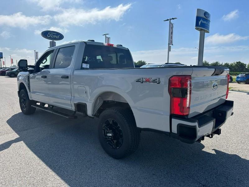 new 2025 Ford F-250 car, priced at $55,993