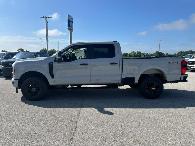 new 2025 Ford F-250 car, priced at $55,993