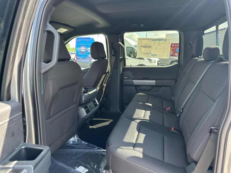 new 2025 Ford F-150 car, priced at $52,199