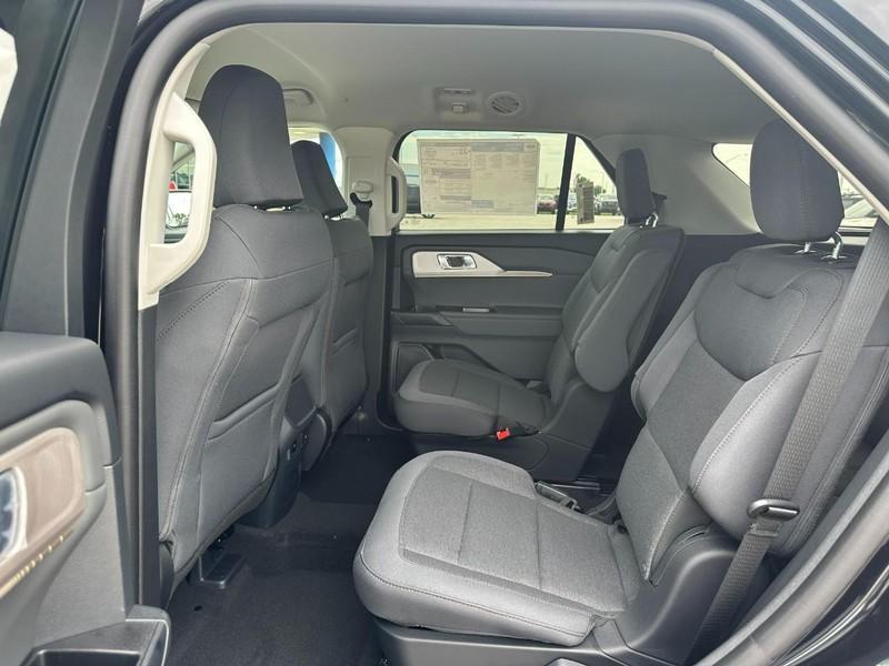 new 2025 Ford Explorer car, priced at $38,431