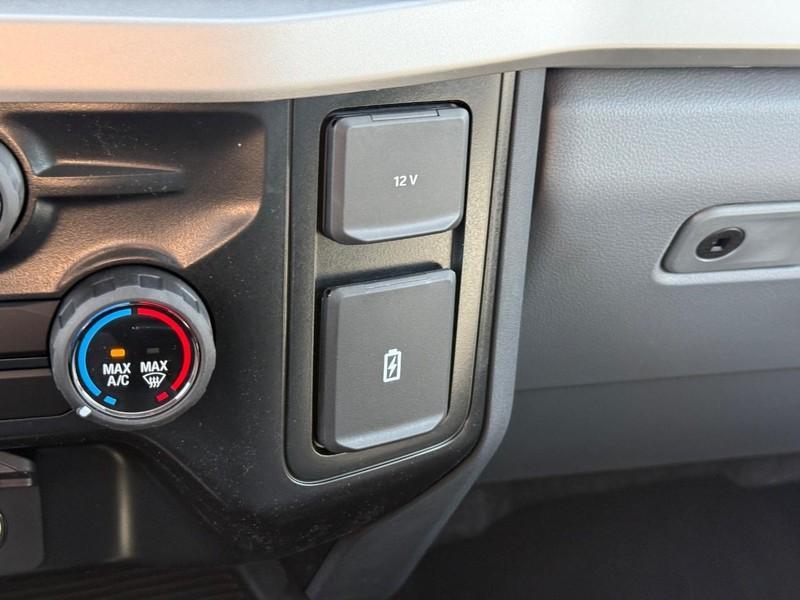 new 2025 Ford F-250 car, priced at $52,694