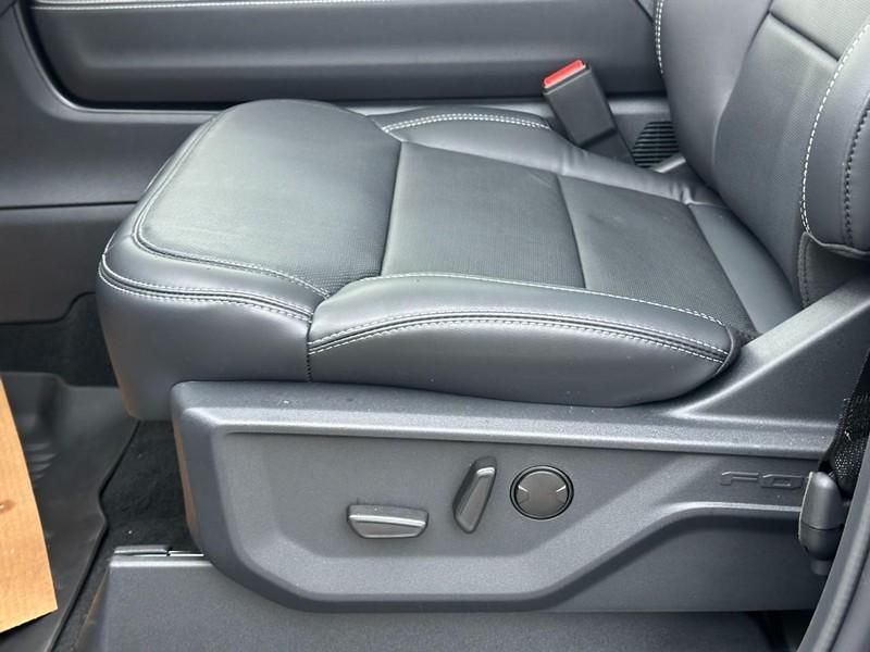 new 2025 Ford Expedition Max car, priced at $81,685