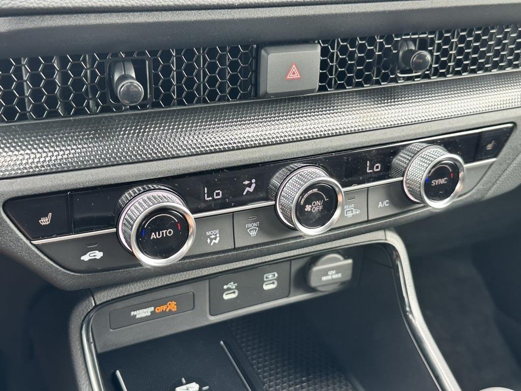 new 2026 Honda CR-V Hybrid car, priced at $39,035