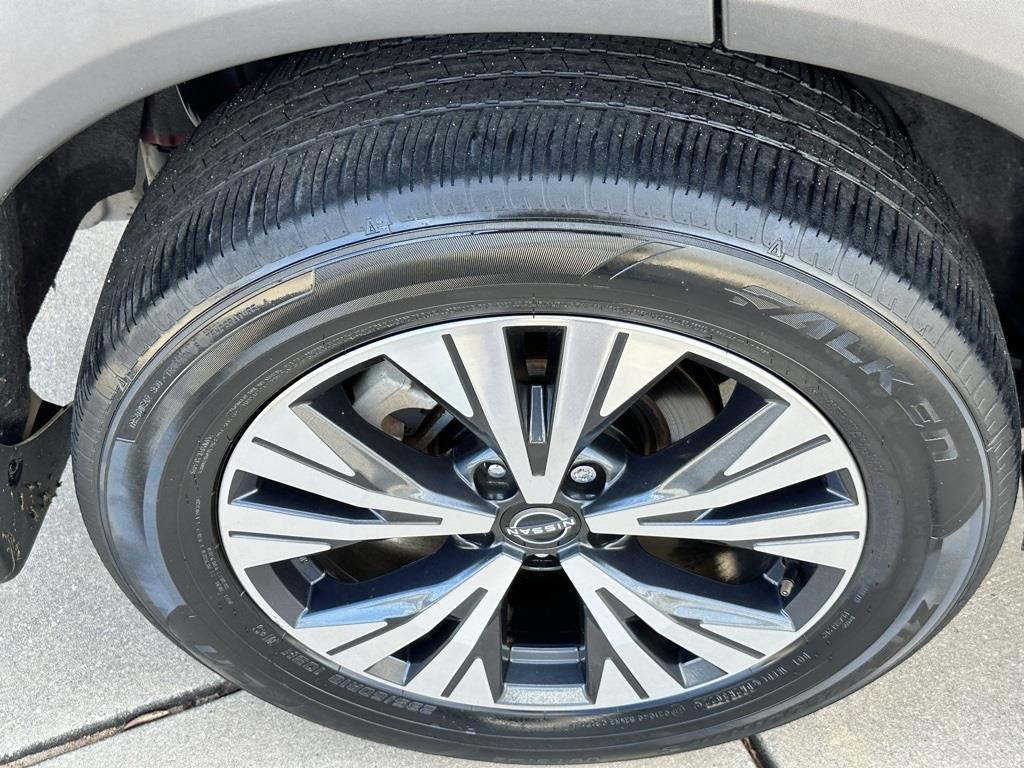 used 2023 Nissan Rogue car, priced at $23,729