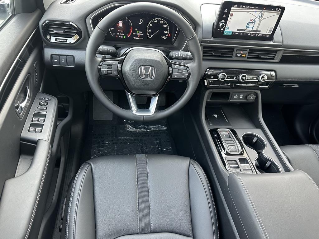 new 2025 Honda Pilot car, priced at $50,050
