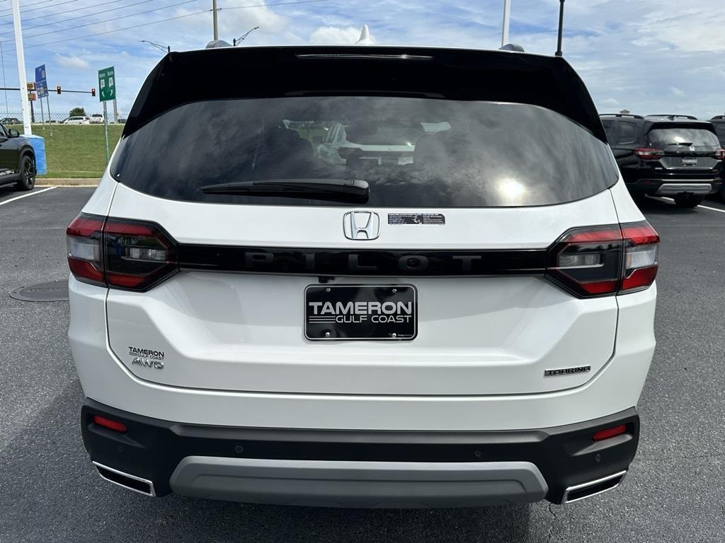 new 2025 Honda Pilot car, priced at $51,950