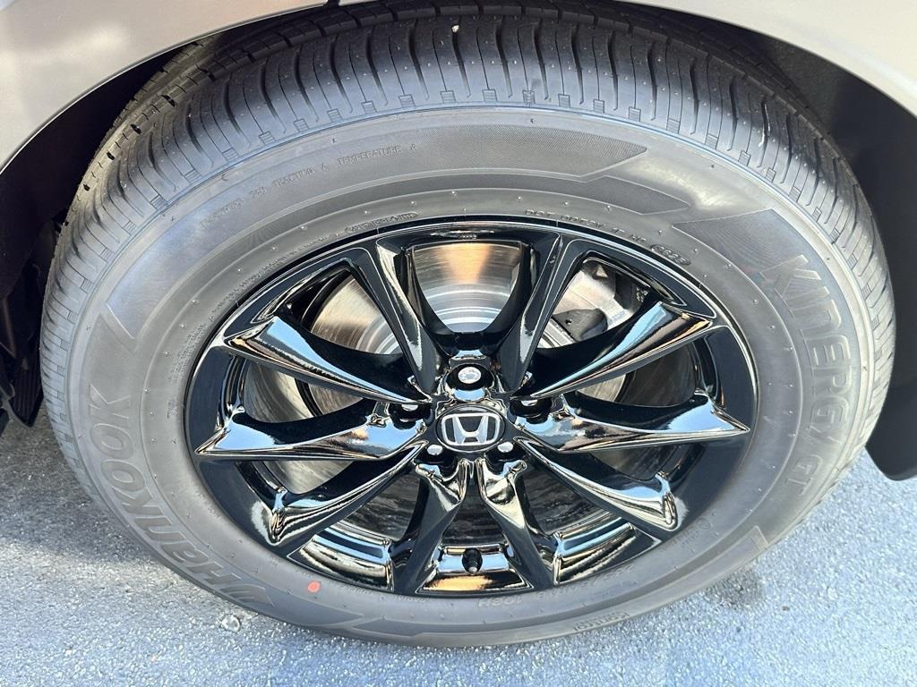 new 2026 Honda CR-V Hybrid car, priced at $37,535