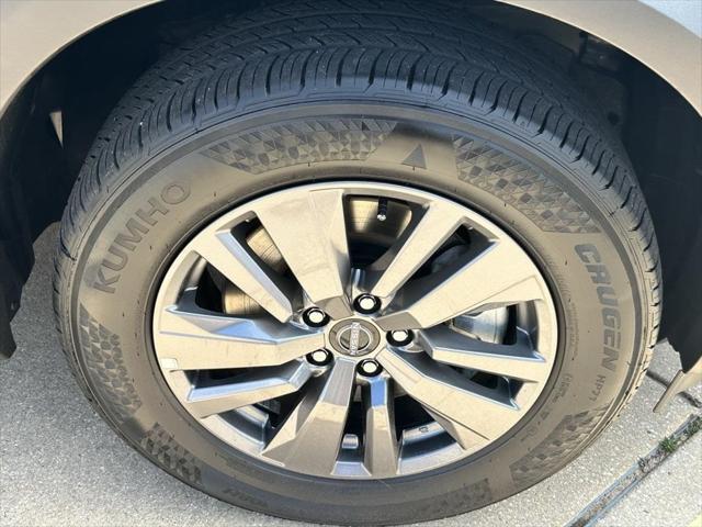 used 2024 Nissan Pathfinder car, priced at $35,634