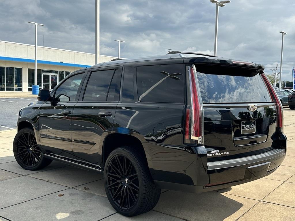 used 2018 Cadillac Escalade car, priced at $35,642