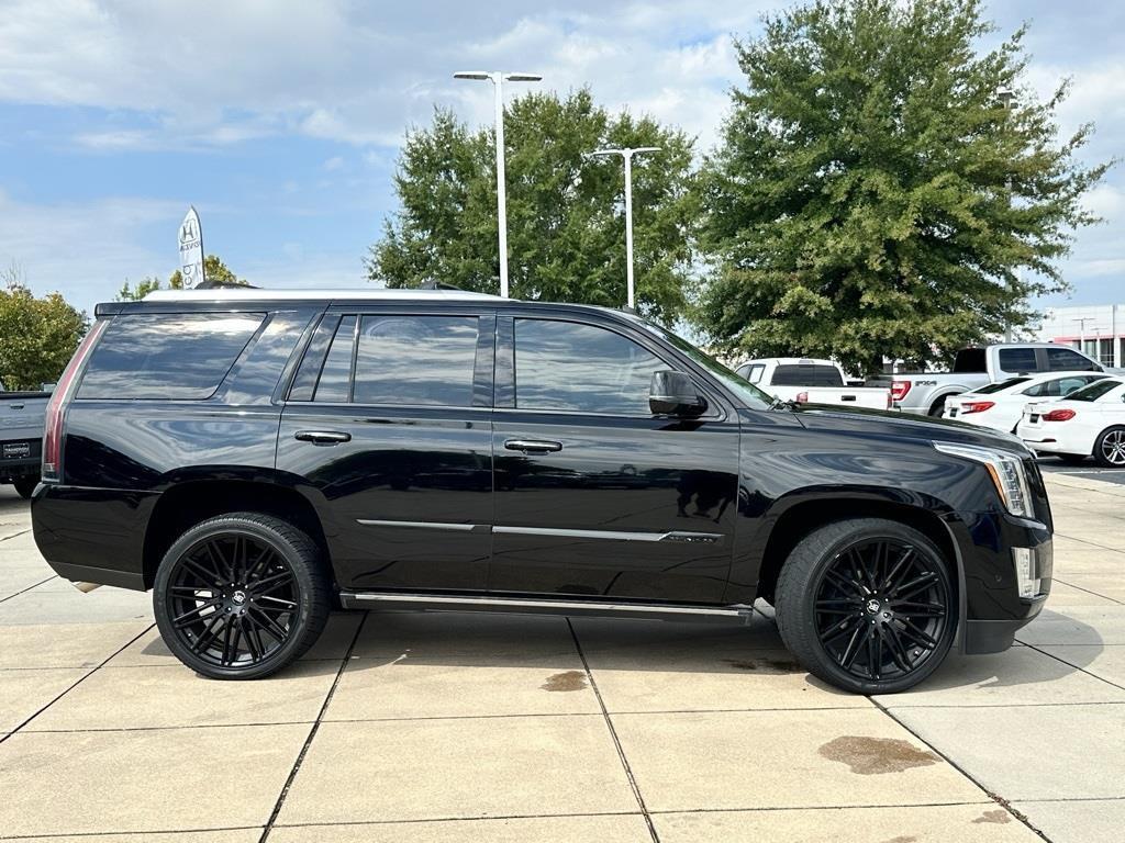 used 2018 Cadillac Escalade car, priced at $35,642