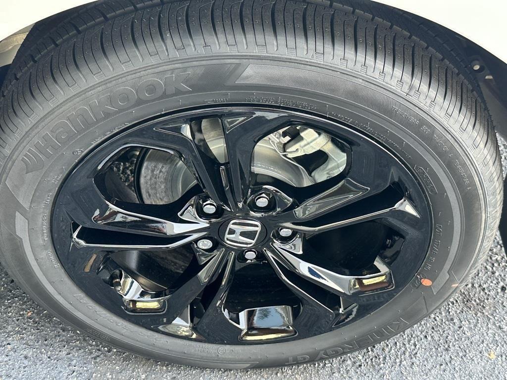 new 2025 Honda Accord car, priced at $31,665