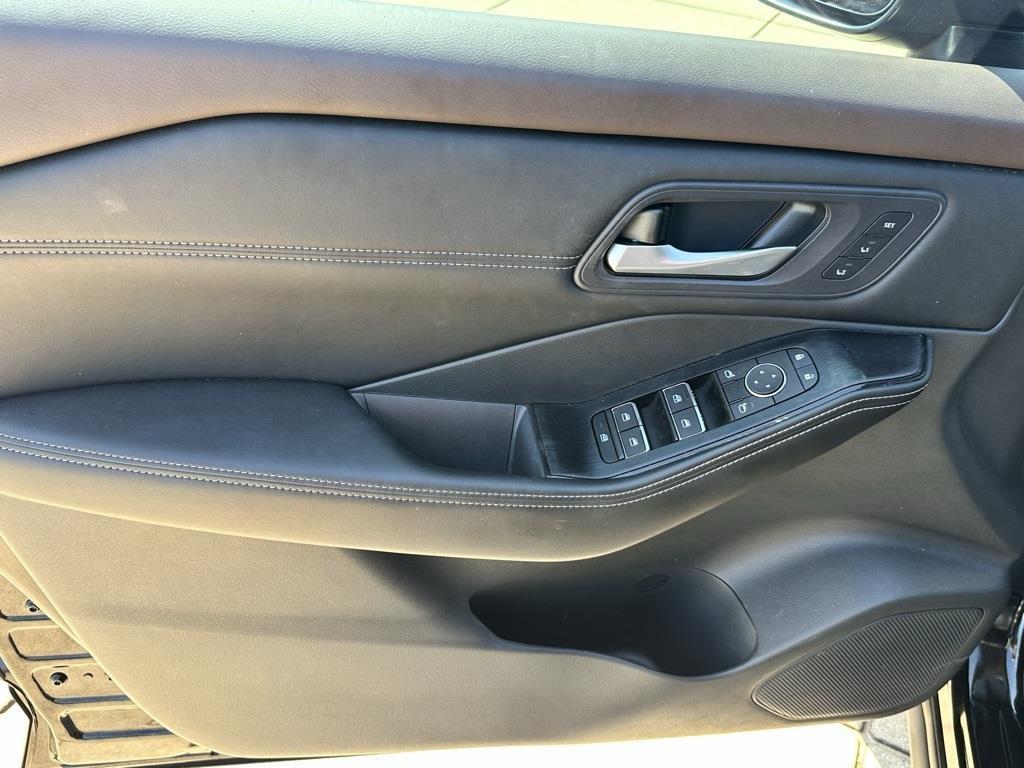 used 2023 Nissan Rogue car, priced at $25,794