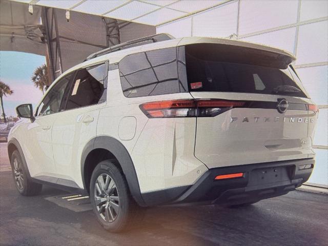 used 2022 Nissan Pathfinder car, priced at $25,769