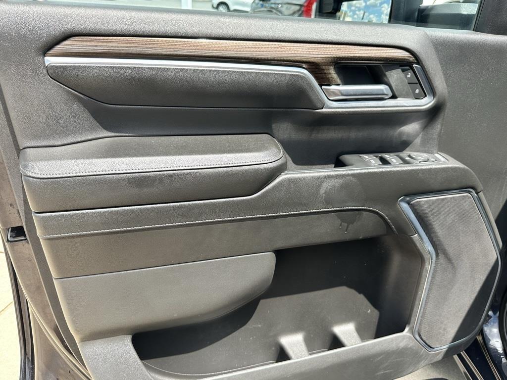 used 2024 Chevrolet Silverado 2500 car, priced at $46,000