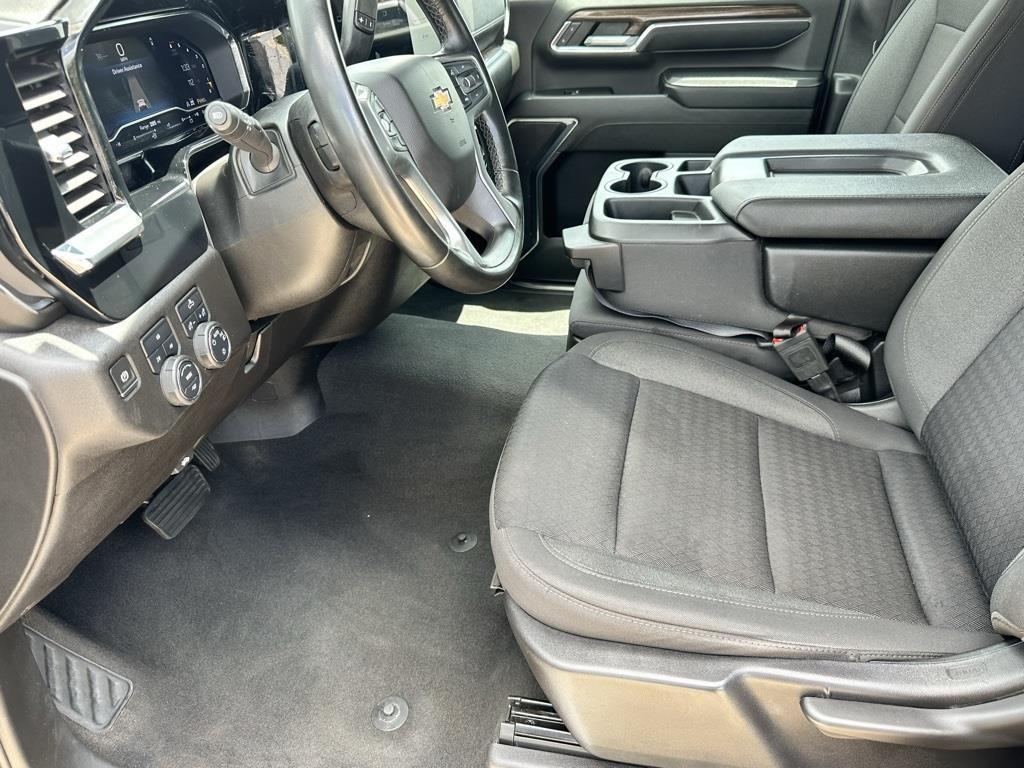 used 2024 Chevrolet Silverado 2500 car, priced at $46,000