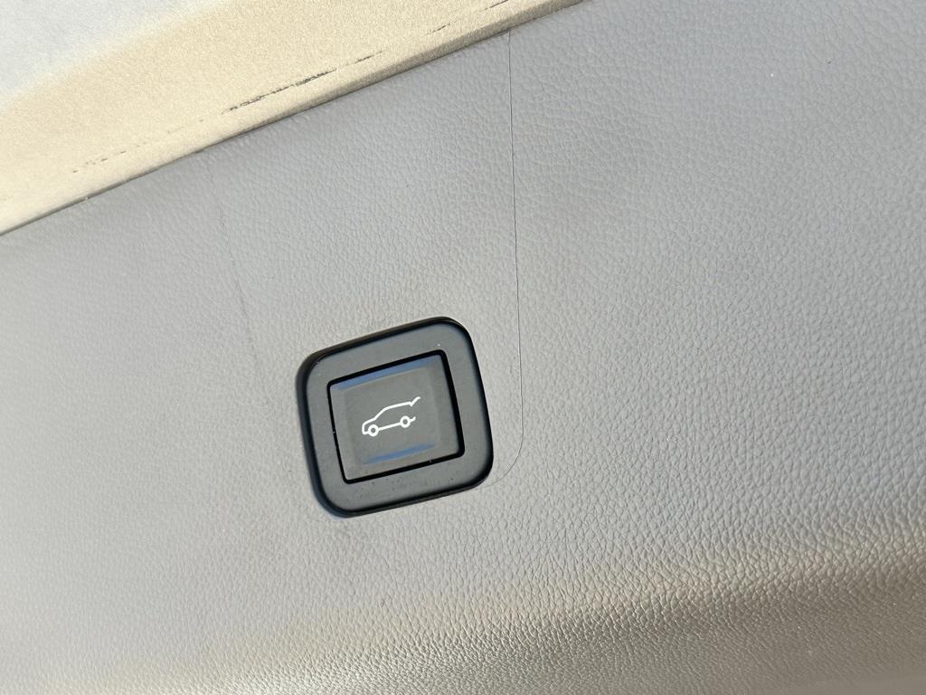 used 2019 Chevrolet Traverse car, priced at $13,285