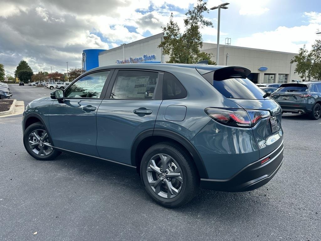 new 2026 Honda HR-V car, priced at $28,105