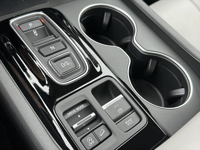 new 2025 Honda Pilot car, priced at $48,950