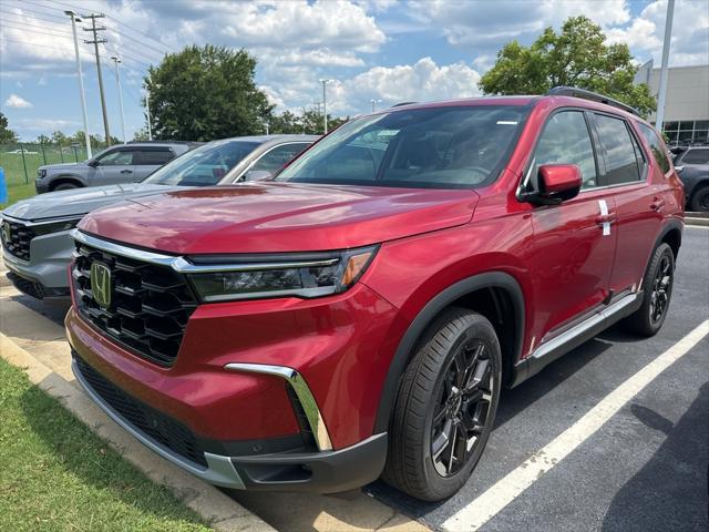 new 2025 Honda Pilot car, priced at $51,305
