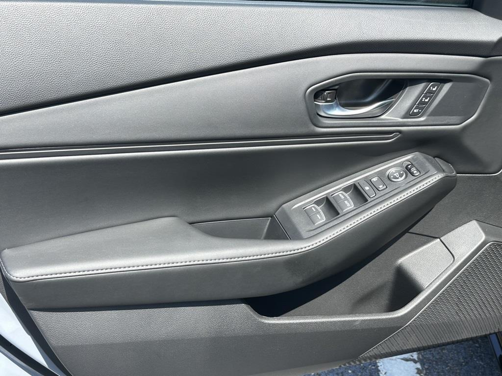 new 2025 Honda Accord Hybrid car, priced at $35,525