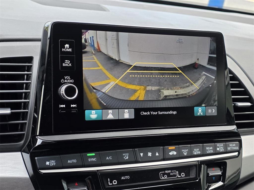 new 2026 Honda Odyssey car, priced at $44,290