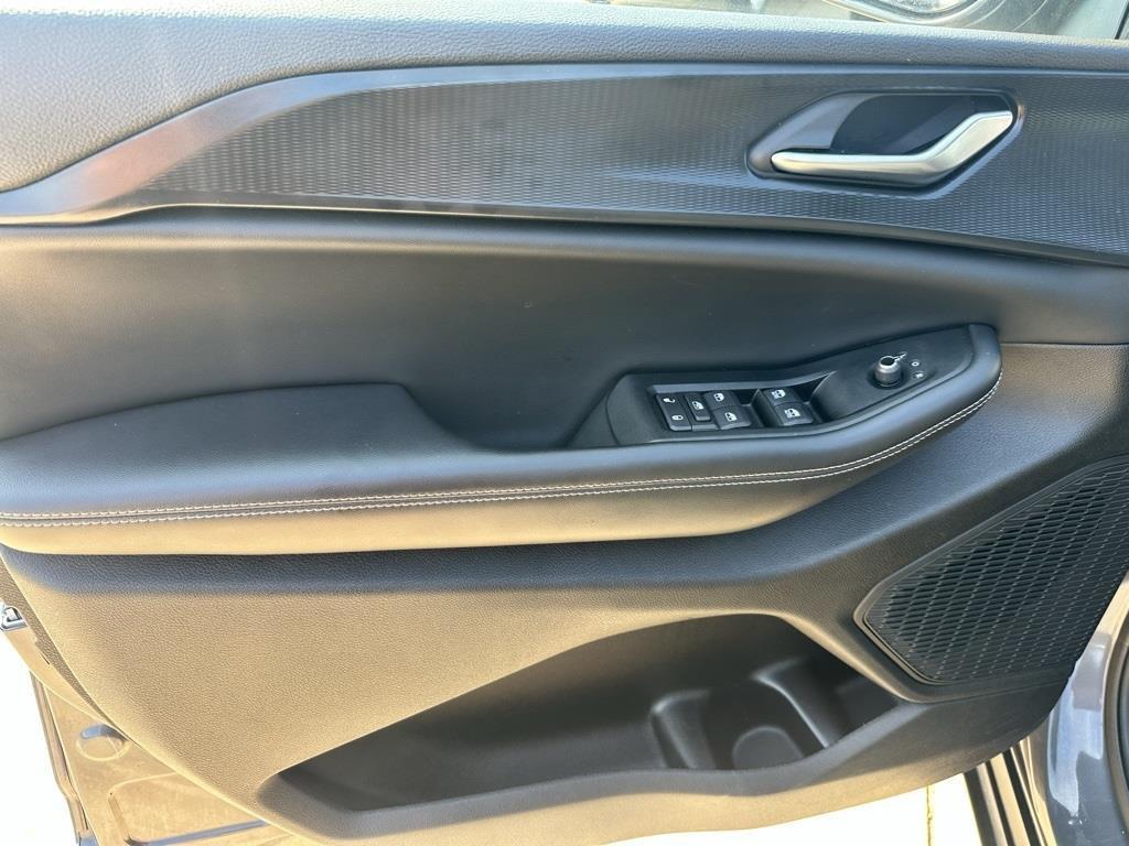 used 2023 Jeep Grand Cherokee L car, priced at $26,000