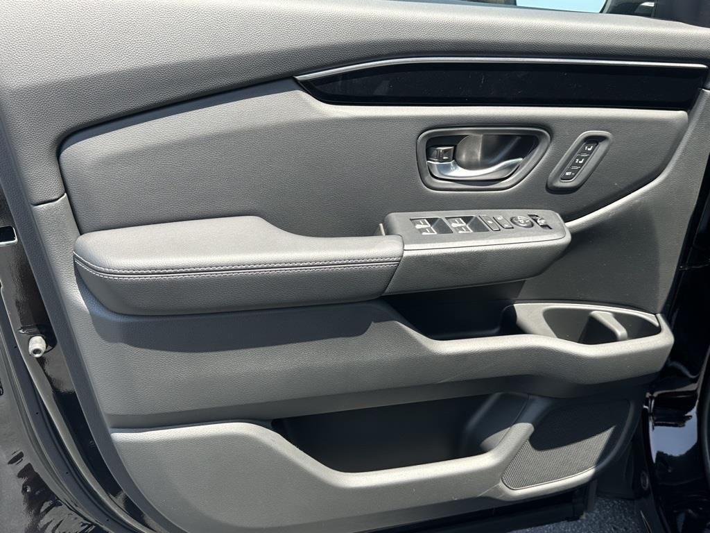 new 2025 Honda Pilot car, priced at $42,119