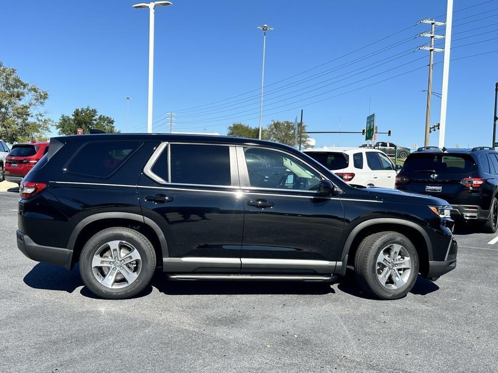 new 2025 Honda Pilot car, priced at $42,119