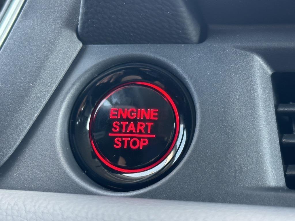 new 2025 Honda Pilot car, priced at $42,119