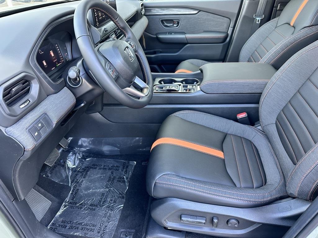 new 2026 Honda Passport car, priced at $50,400