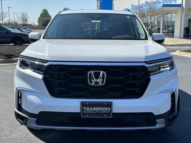 new 2025 Honda Pilot car, priced at $51,505