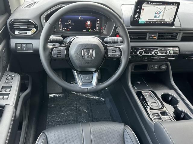new 2025 Honda Pilot car, priced at $54,985