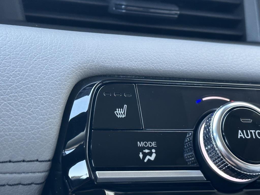 new 2025 Honda Pilot car, priced at $51,350