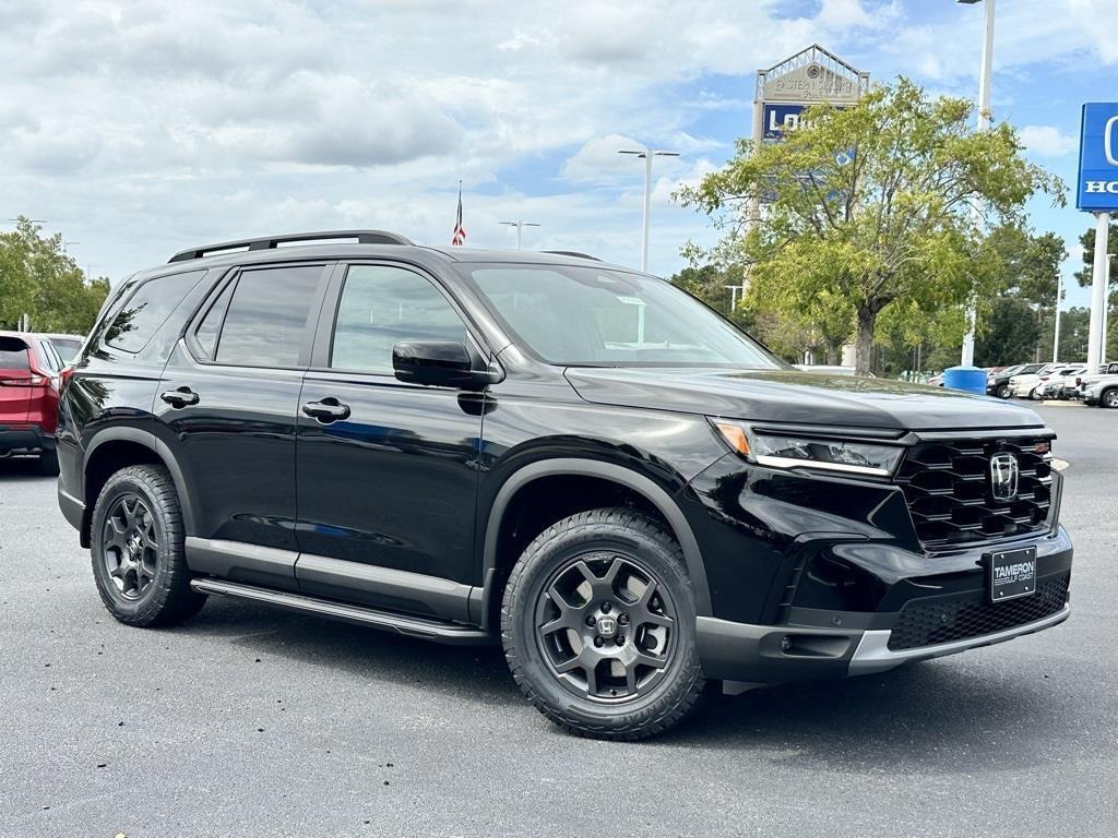 new 2025 Honda Pilot car, priced at $50,895