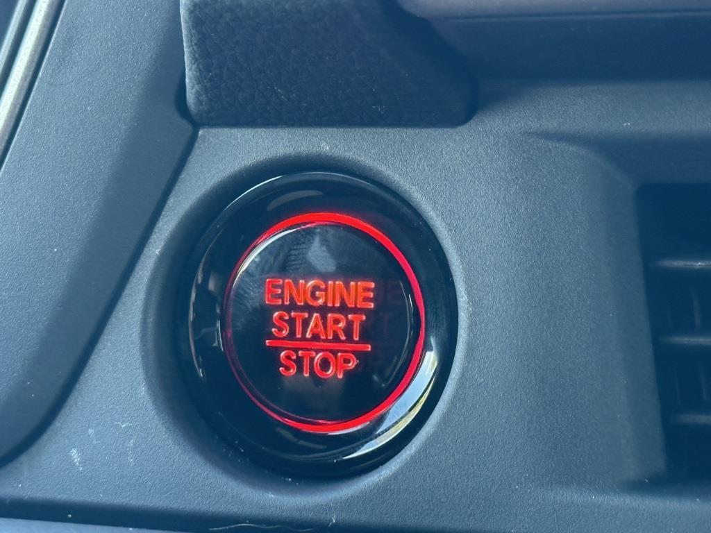 new 2025 Honda Pilot car, priced at $50,895