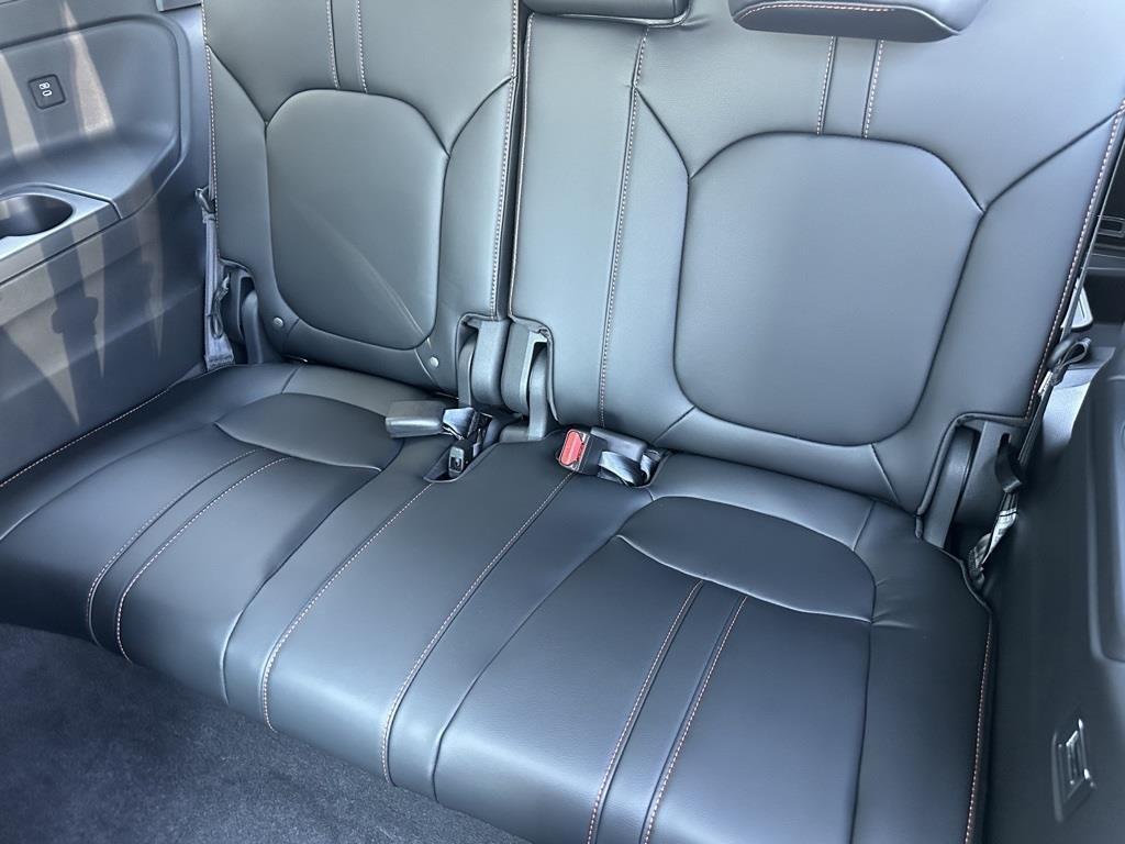 new 2025 Honda Pilot car, priced at $50,895