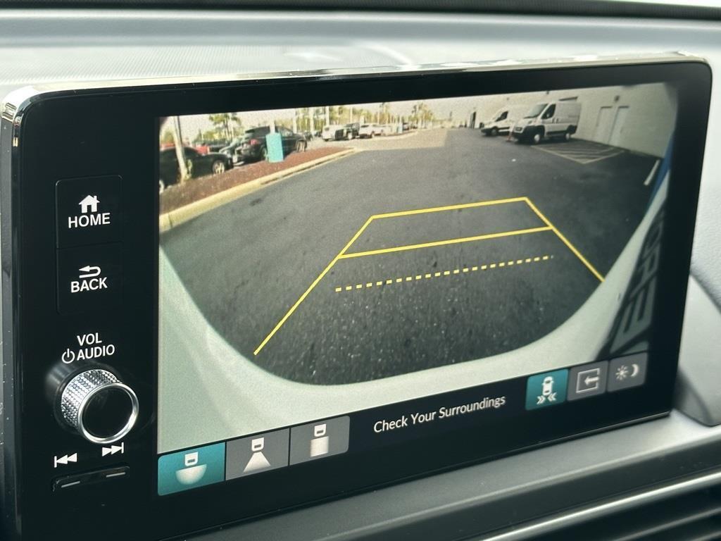 new 2025 Honda Pilot car, priced at $51,550