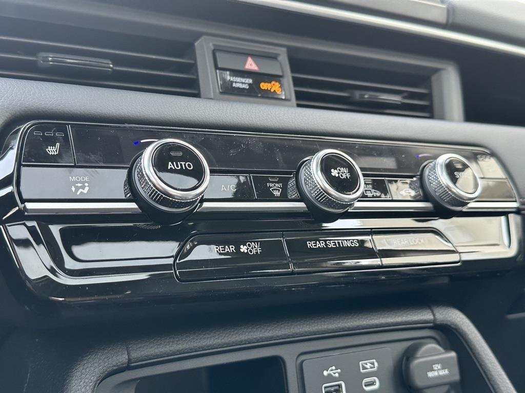 new 2025 Honda Pilot car, priced at $51,550