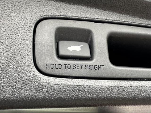 new 2025 Honda CR-V Hybrid car, priced at $39,500