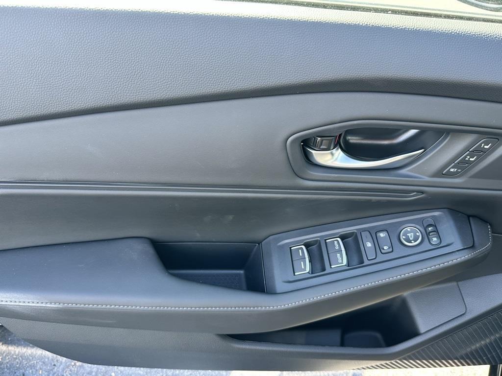 new 2025 Honda Accord Hybrid car, priced at $35,070